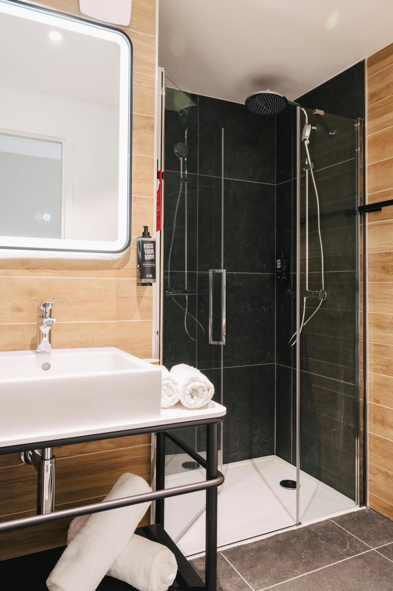 Ibis Centre Rive Droite Pasteur Rouen